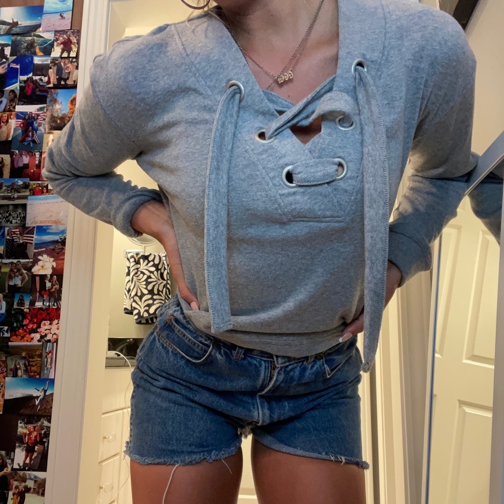 GARAGE SWEATSHIRT